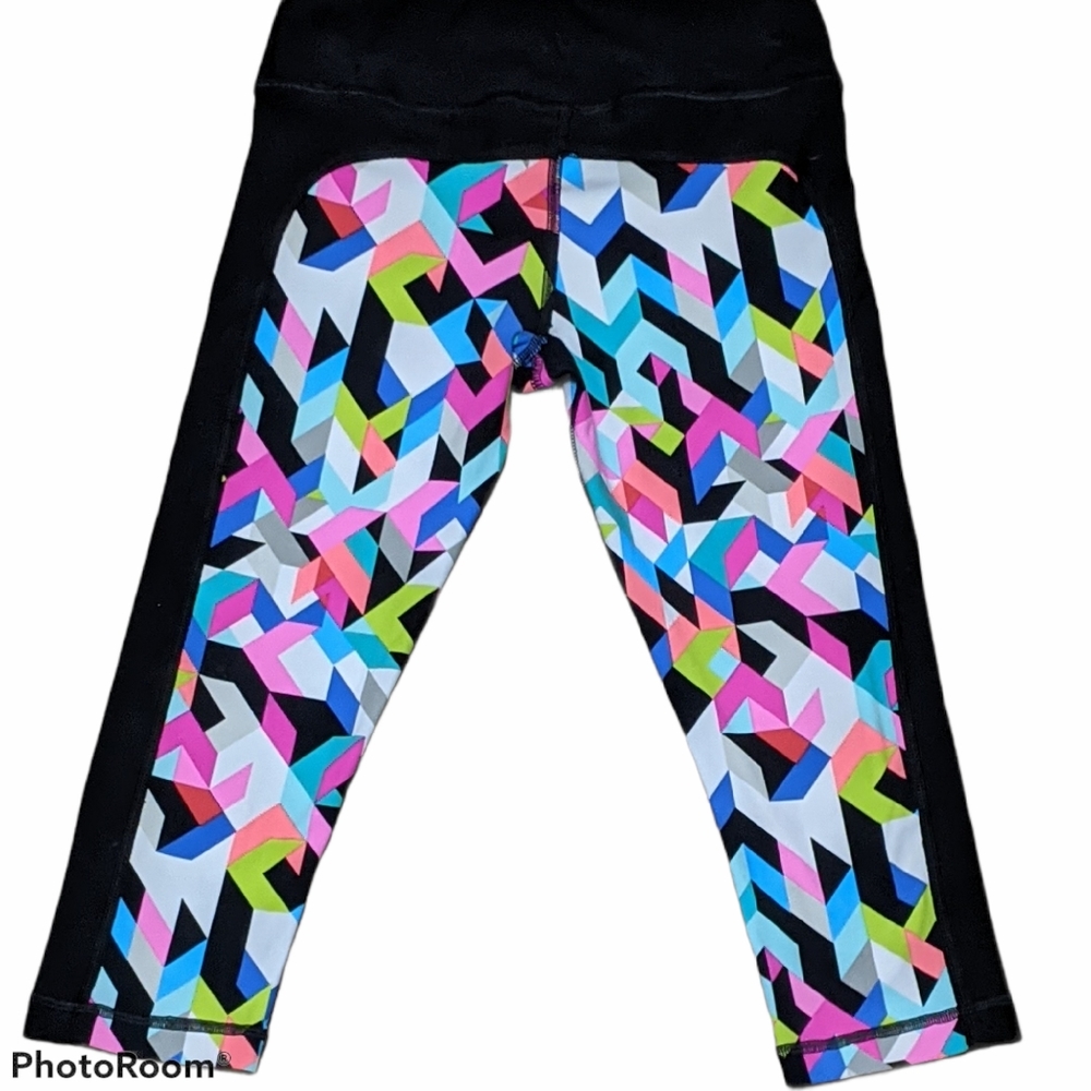 4/$25  Trina Turk work out Capris XS - Picture 2 of 9
